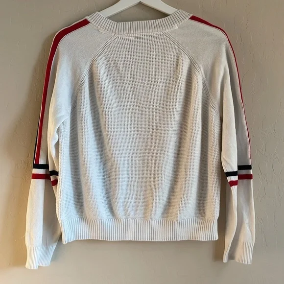 Tommy Flag Patch Sweater White Lightweight Women’s Medium USA Americana Classic - Picture 8 of 9
